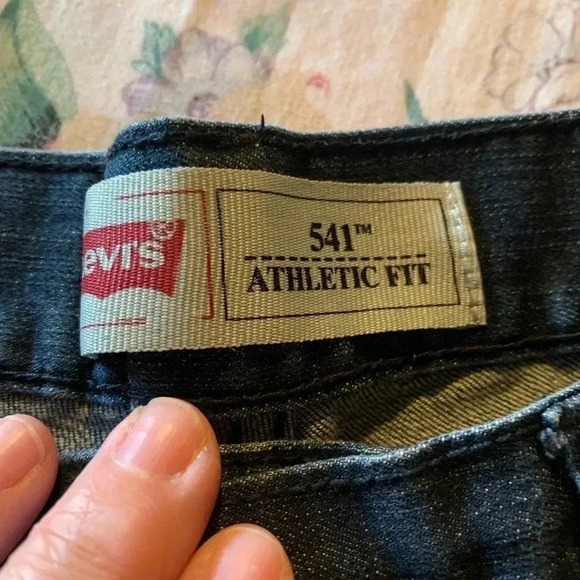 Levi Blue Ladies 541 Athletic Fit Size 16 Reg - Picture 5 of 7